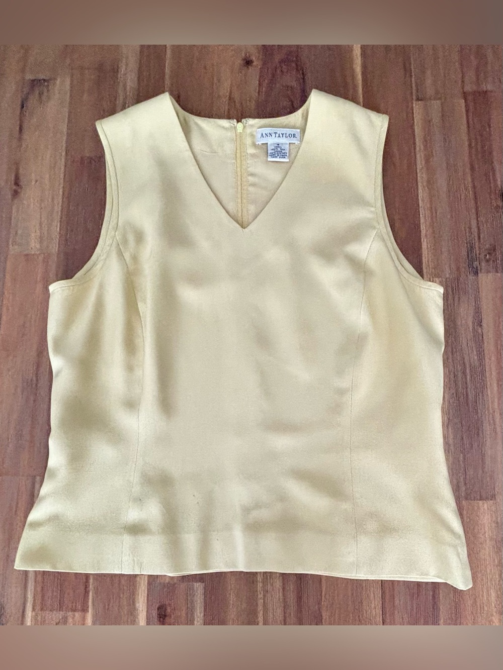Ann Taylor Pale Yellow Sleeveless V-Neck Top & Matching Trousers Set - Picture 2 of 5